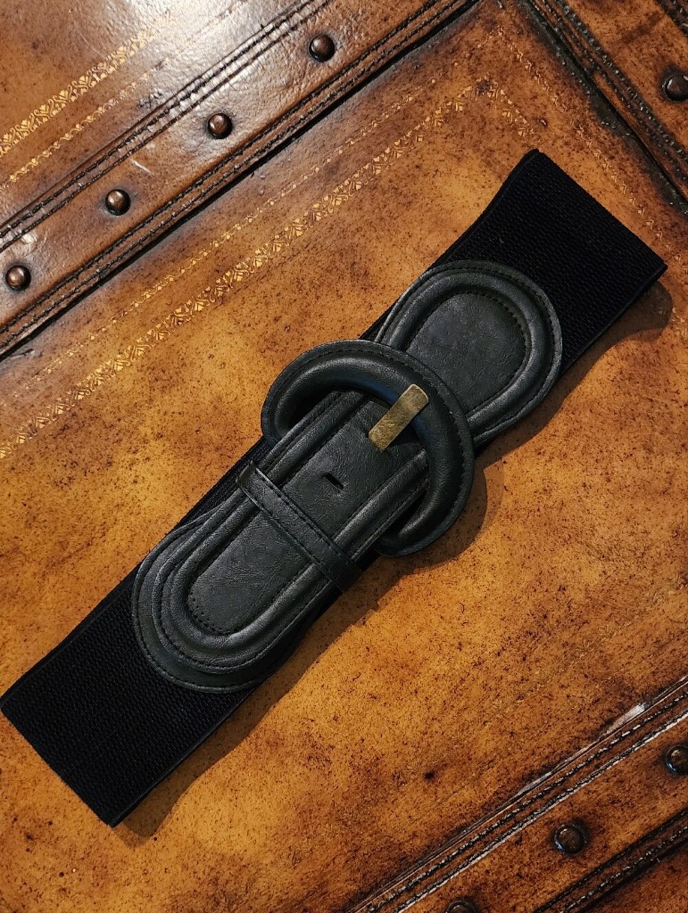 Vintage 90s Black Leather Stretch Waist Belt Oval Buckle Cinch Statement